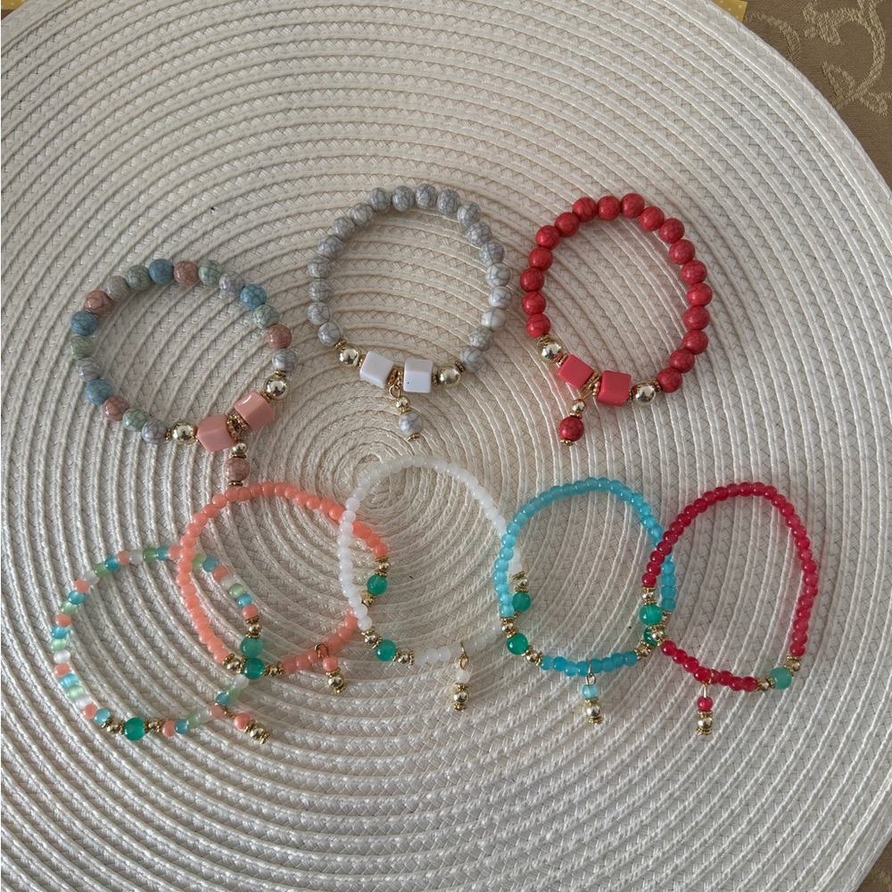 Set of 8 Beaded Stretch Bracelets | Colorful Stone Look Beads | Accents